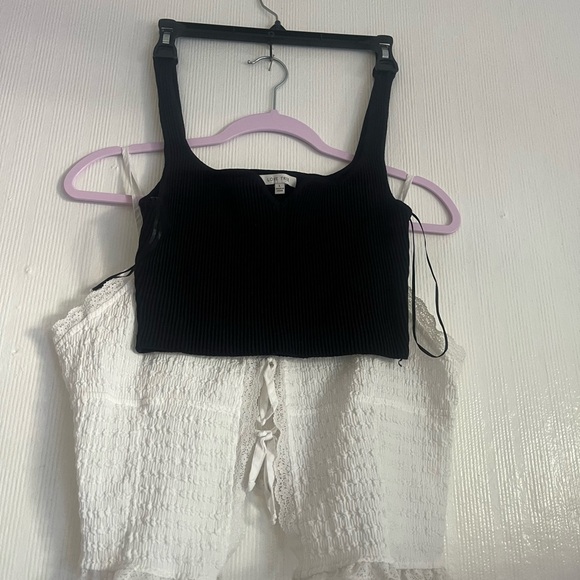 Love Tree Black Ribbed Tank Top - Picture 1 of 9
